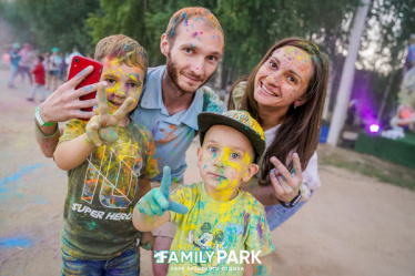 Праздник красок холи