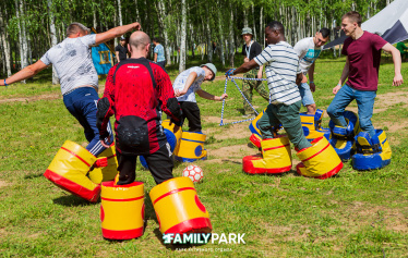 Игра со своей компанией