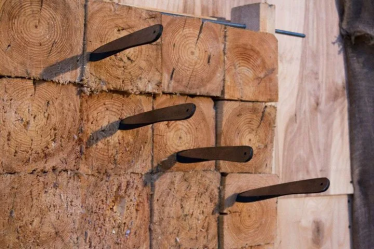 Метание ножей